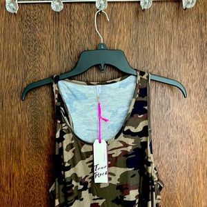 Maxi military dress camo size 2X fits like an LARGE size 12